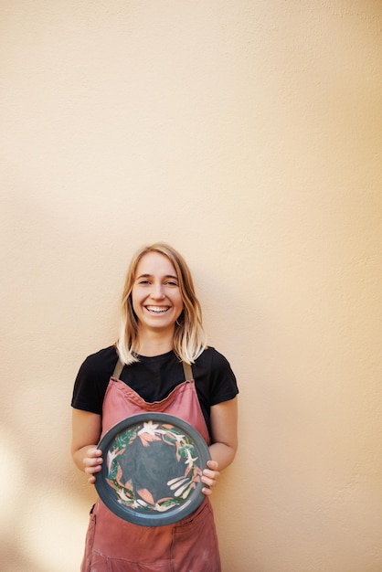 Uczestniczka warsztatów haftu